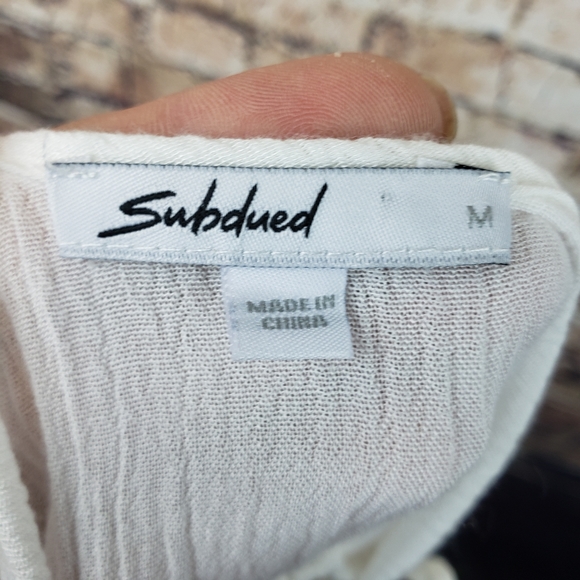 Subdued Romper - Picture 2 of 7